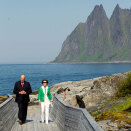 The King and Queen in beautiful surroundings at Tungeneset (Photo: Terje Bendiksby / Scanpix)